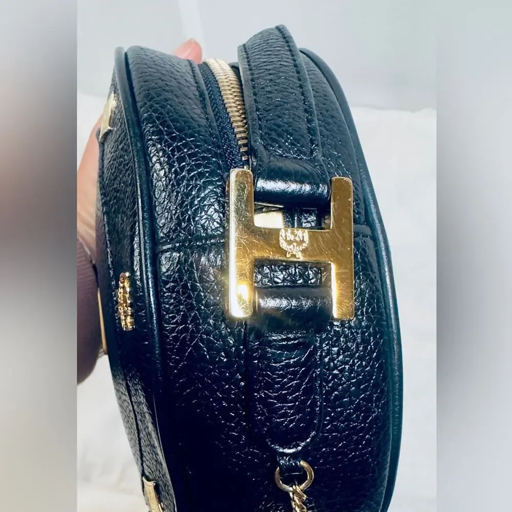 MCM chic round